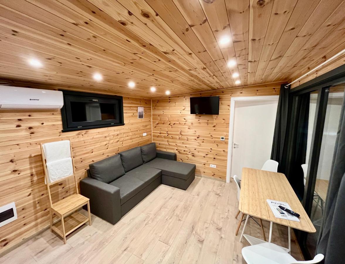 Willa Pixel - Tiny Campus Tîrgu Secuiesc Zewnętrze zdjęcie